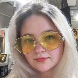 Meet your Posher, Delaney